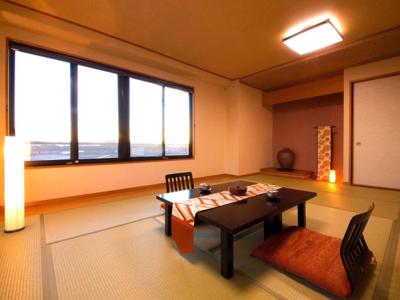 Matsukaze Hotel Toyota  Luaran gambar